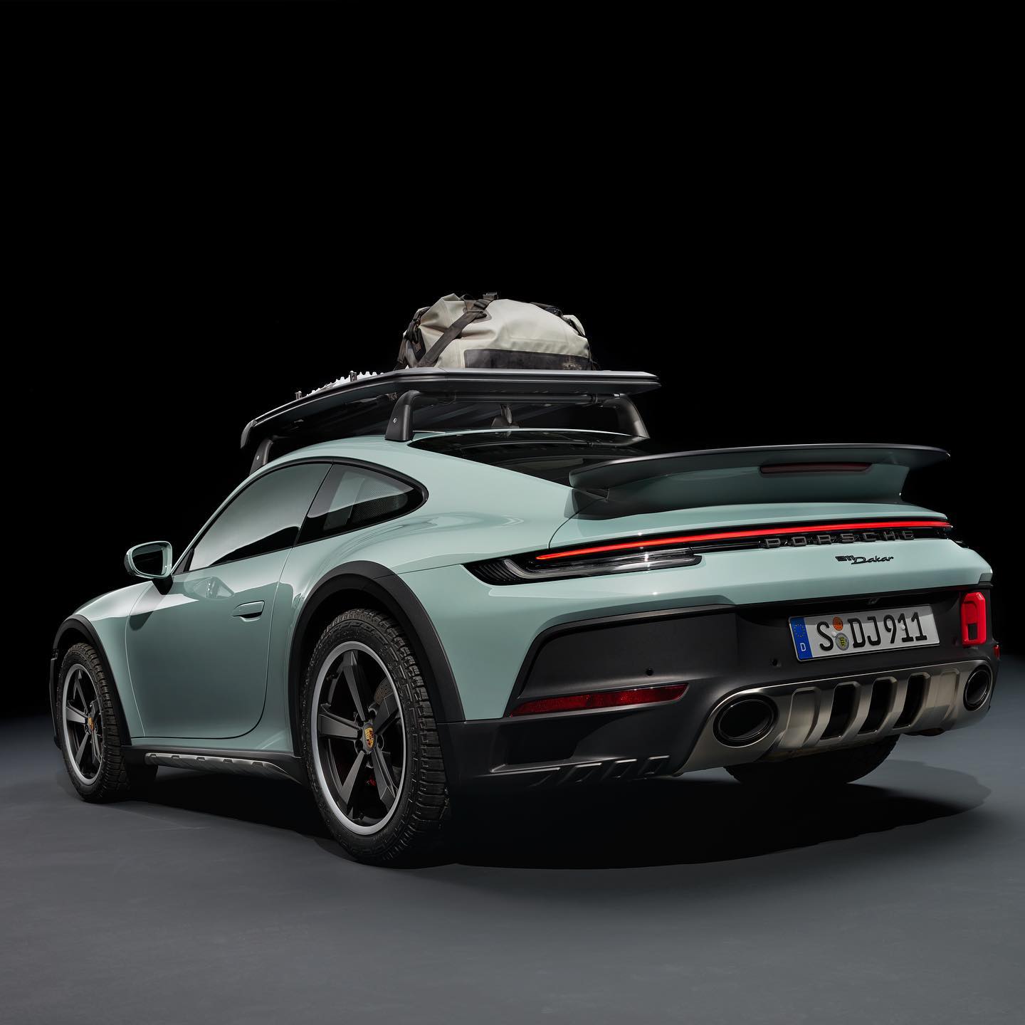 The perfect go-anywhere @porsche? The brand new #911Dakar is essentially a toughened up, high-riding, Carrera 4 GTS coupé. That means a 475bhp 3.0-litre twin-turbo flat six at the back, four wheel drive, four seats and the knowledge that you’ll smoke a Urus both on an off-road? Hell, yes!