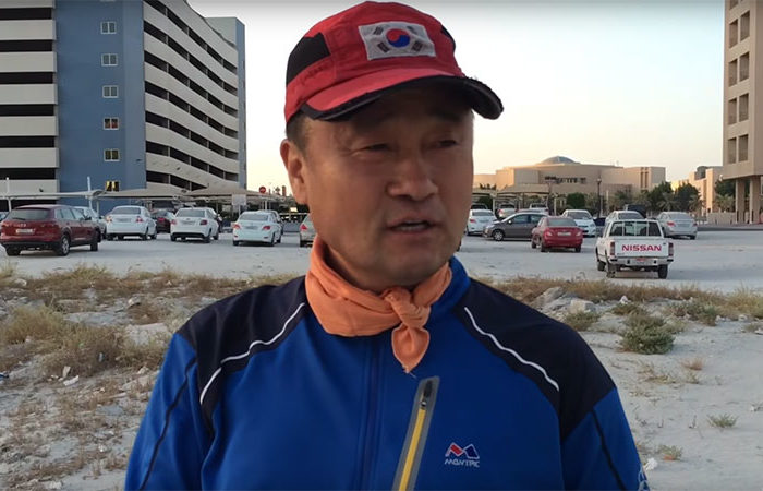 The Amazing Millionaire from South Korea Who Voluntarily Cleans the Streets of Bahrain